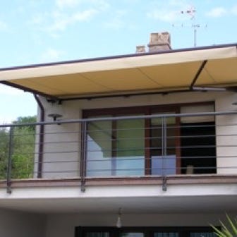 Tenda da sole a bracci estesibili